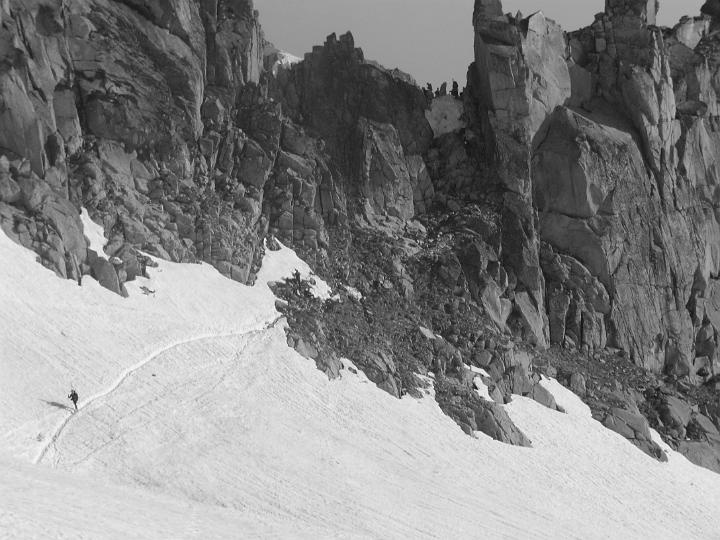Aneto 025.jpg - Le portillon vu du côté Aneto. Pas si évident à descendre